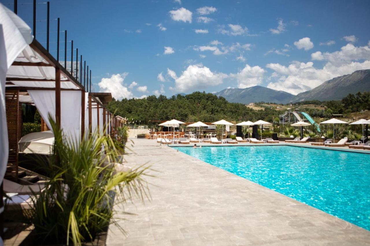 Equos Resort Hotel Tiranë Eksteriør bilde